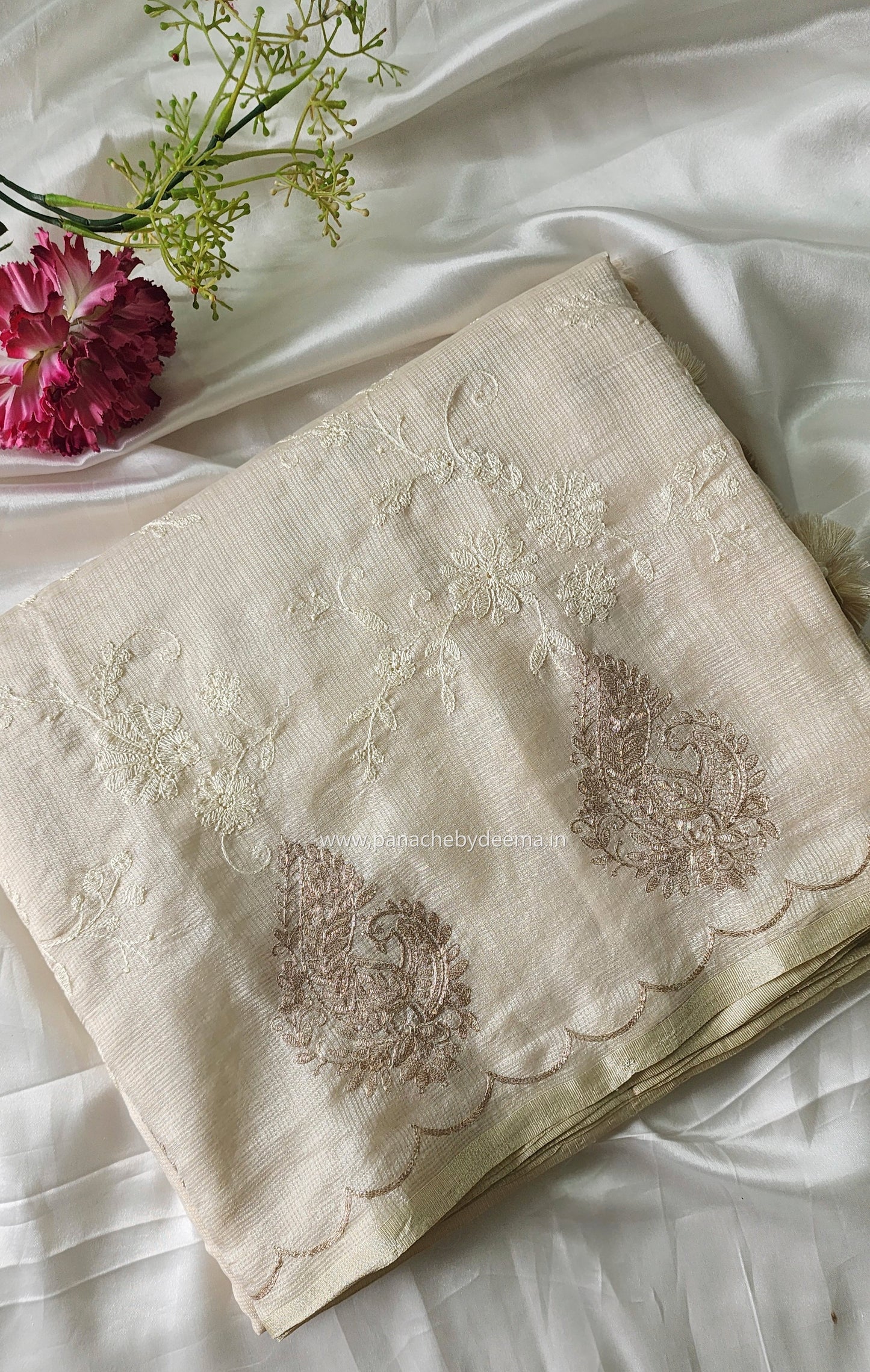 Silky kota saree with floral jaal embroidery | Offwhite | W1