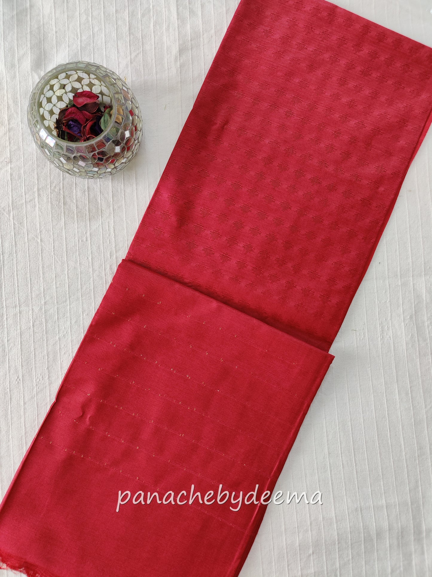 Semi tussar saree with weaving pattern and sequinned pallu | Red | S102