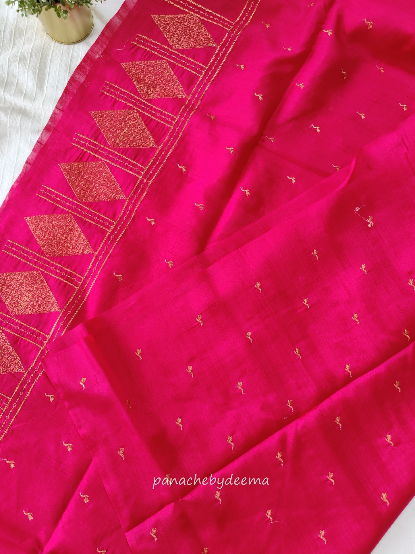 Look festive ready in this premium semi raw silk designer saree with beautiful copper zari embroidery |Rani Pink | P18