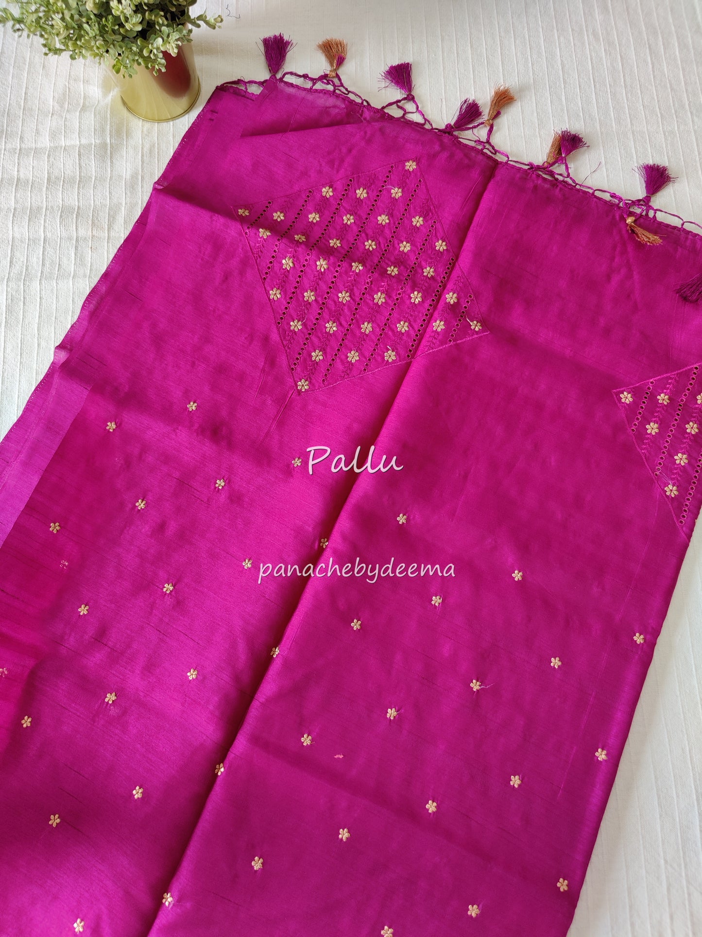 Matka silk designer saree with cut work borders and embroidery | Majenta | MT17