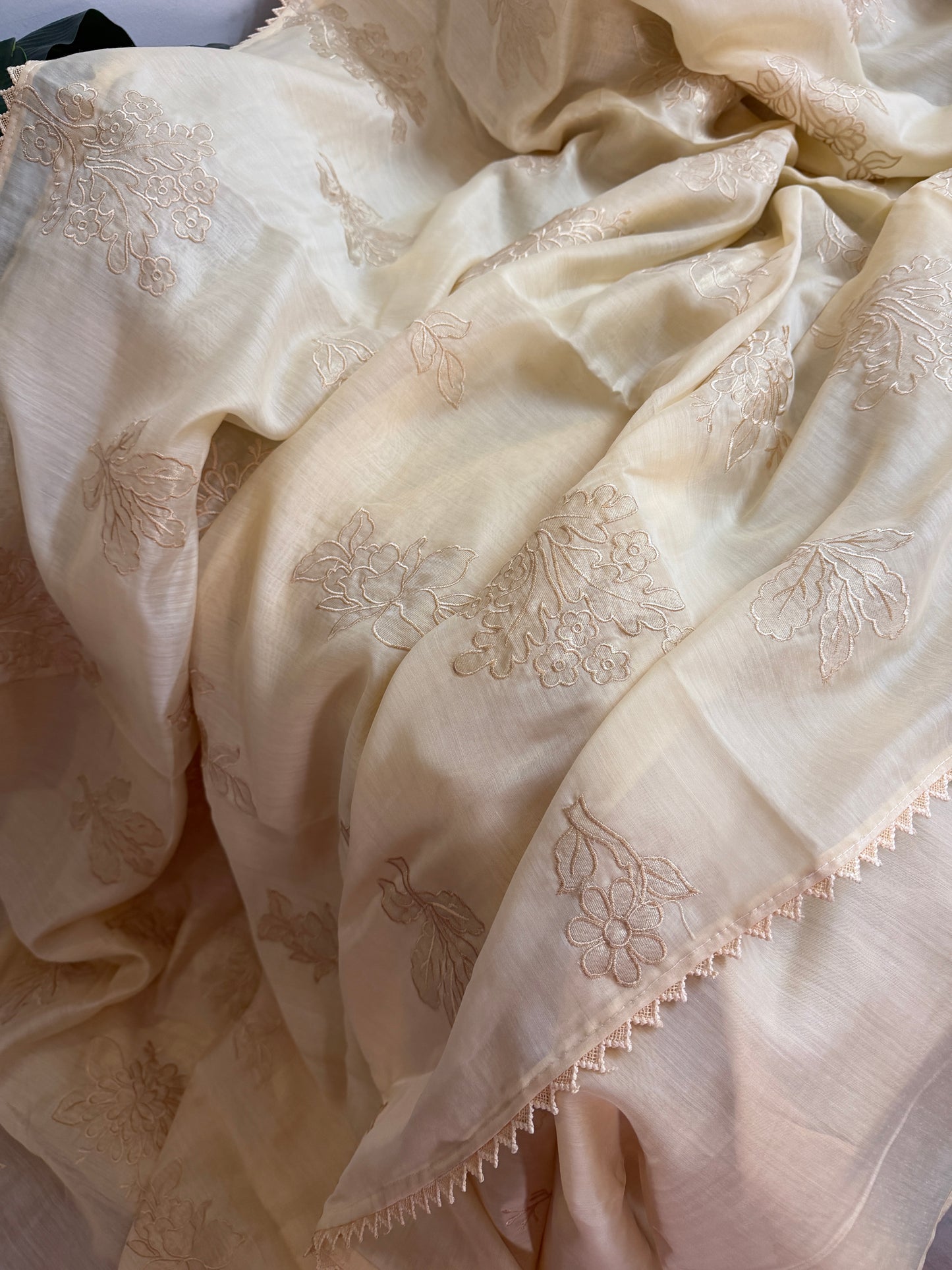 Soft mul chanderi saree with tissue applique | Light cream | MC1