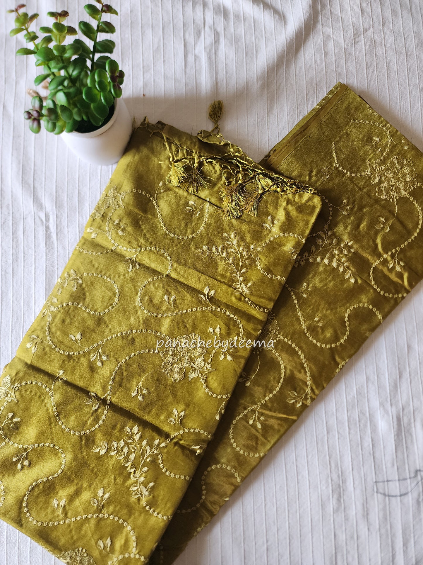 Art silk saree with embroidery | Yellowish green | A2