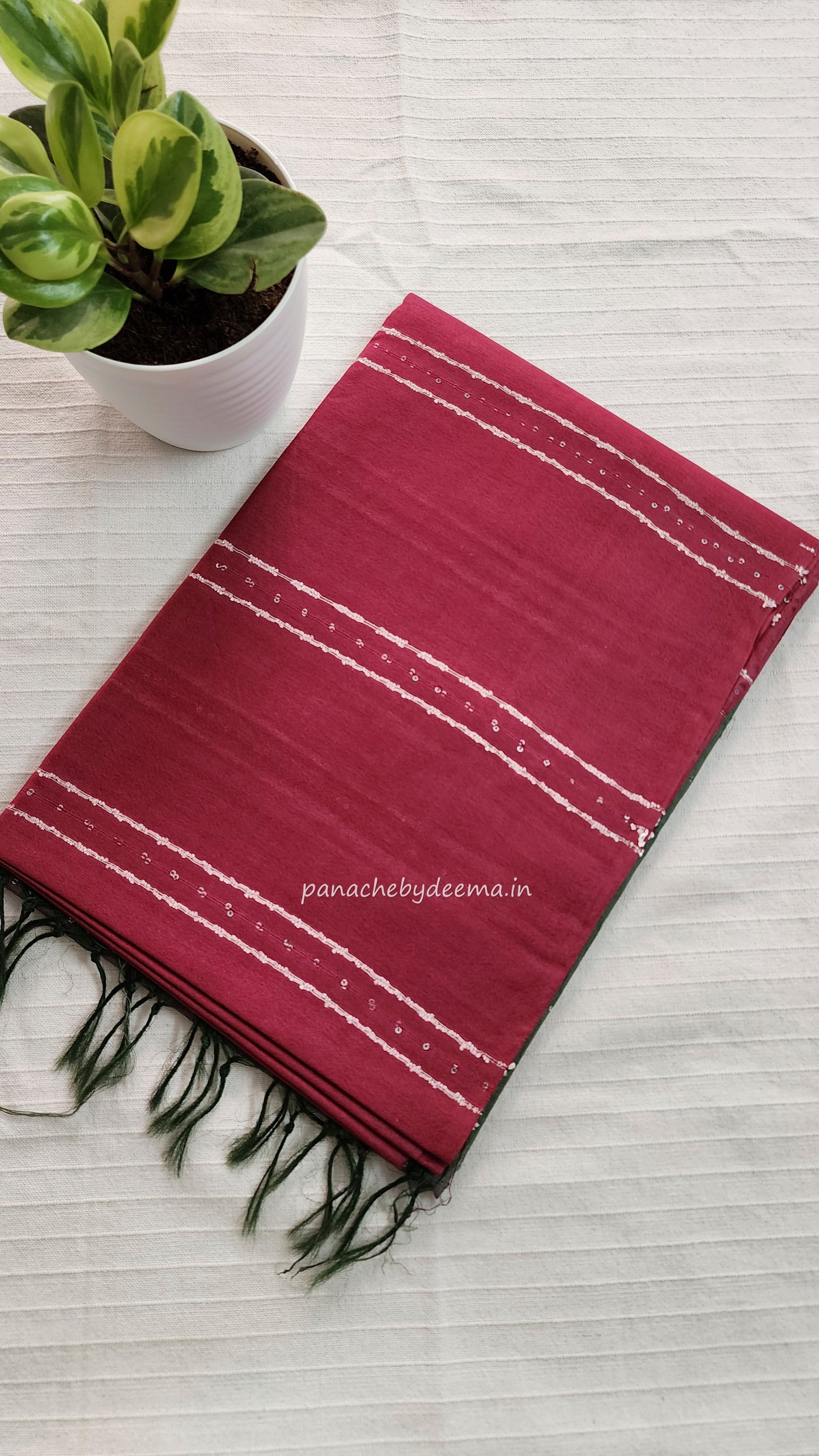 Semi tussar saree with small sequined work over body and contrast sequined pallu| Dark pink with green pallu | STH2