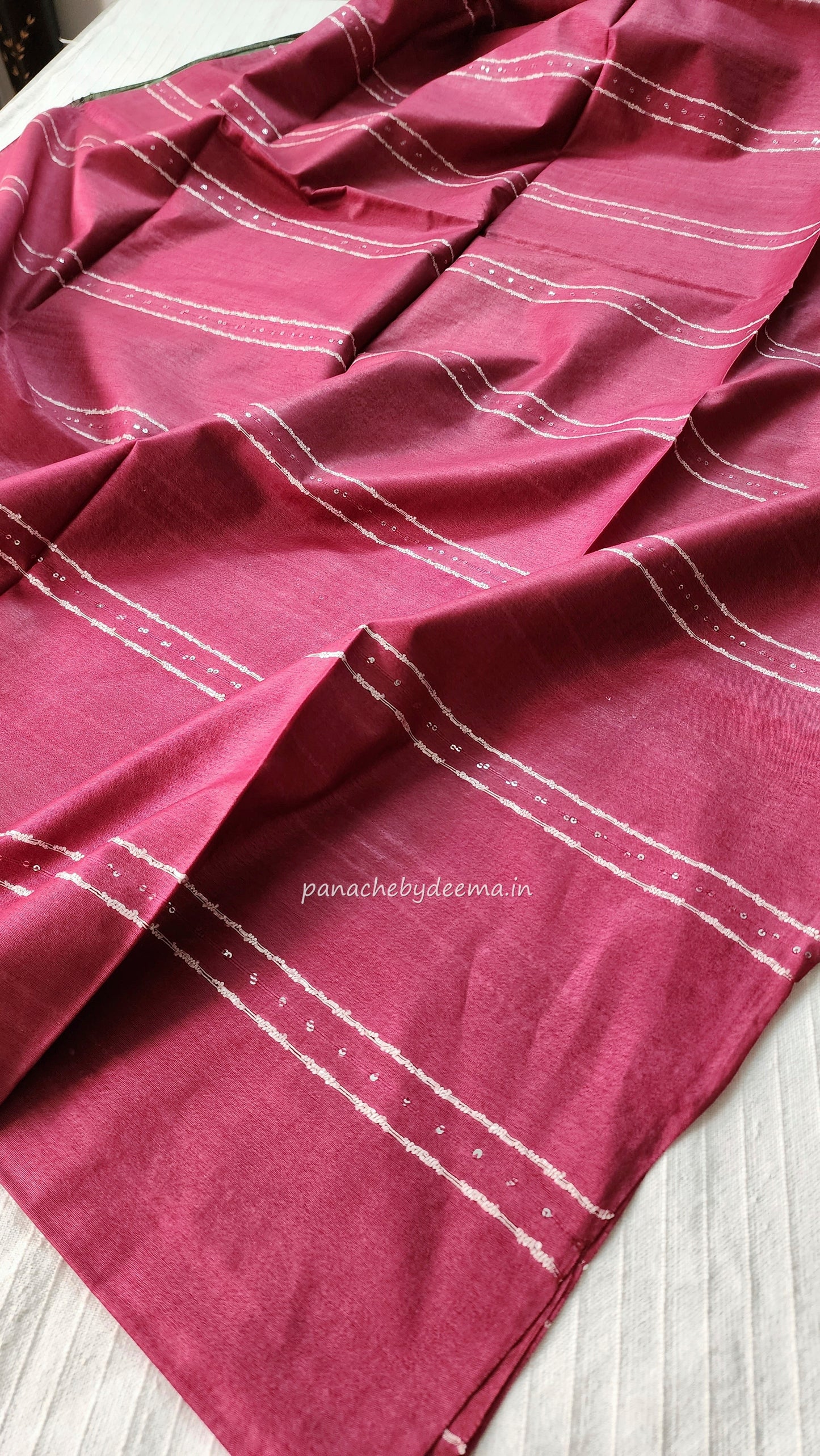 Semi tussar saree with small sequined work over body and contrast sequined pallu| Dark pink with green pallu | STH2