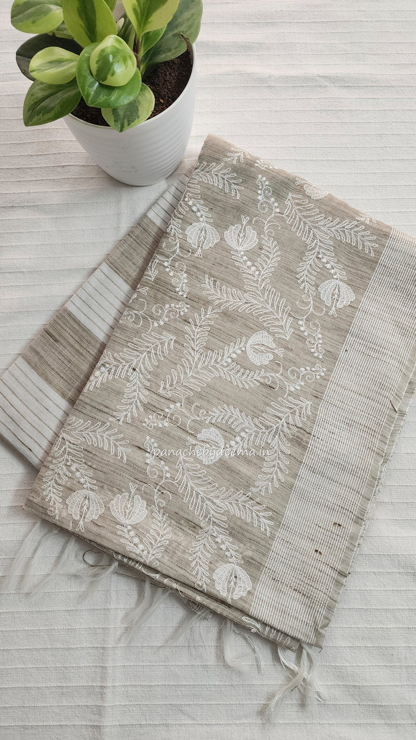 Semi linen saree with heavy thread embroidery | Design3 | TD03