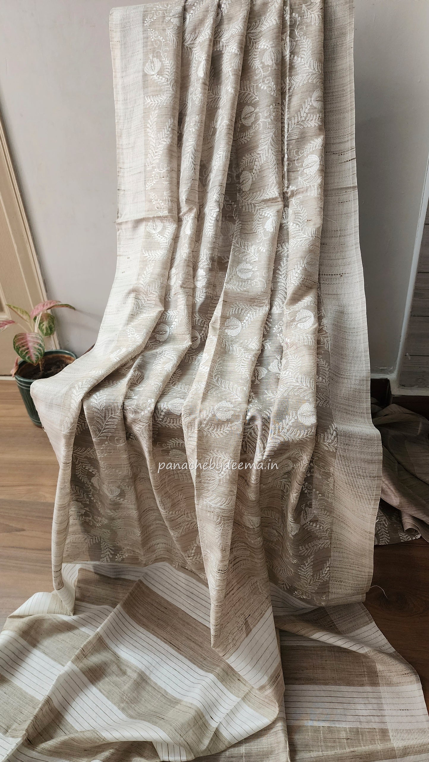 Semi linen saree with heavy thread embroidery | Design3 | TD03