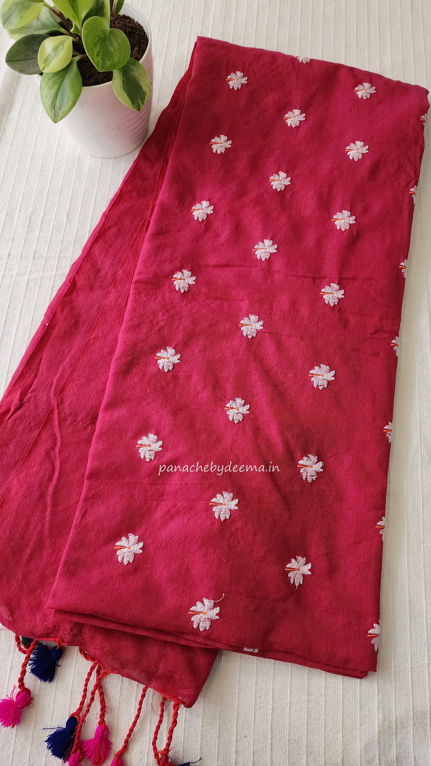 Mul cotton saree with flower embroidery | Reddish pink | K3