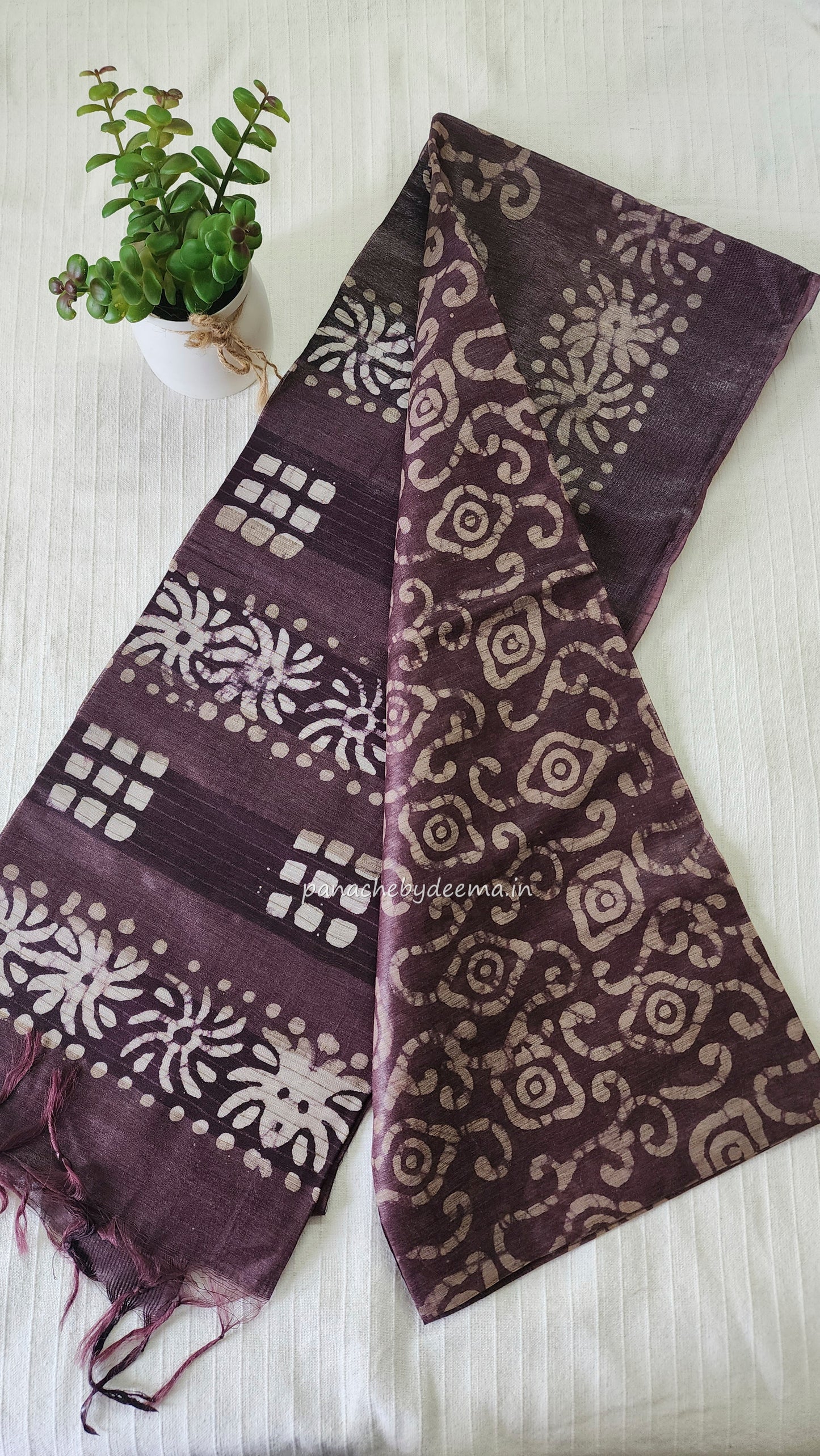 Semi tussar saree with Batik design | BT1