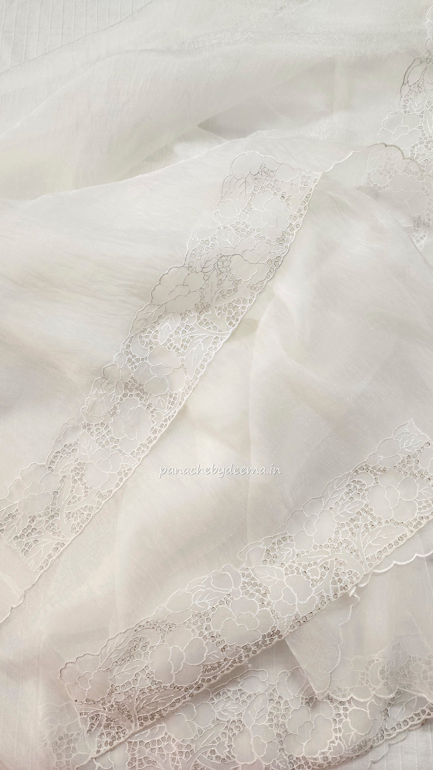 Tissue orgnaza saree with scallopped and cutwork borders | HC100 |Milky white/Offwhite