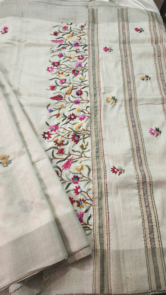 Semi tussar with hand embroidery | Off- white | HE2