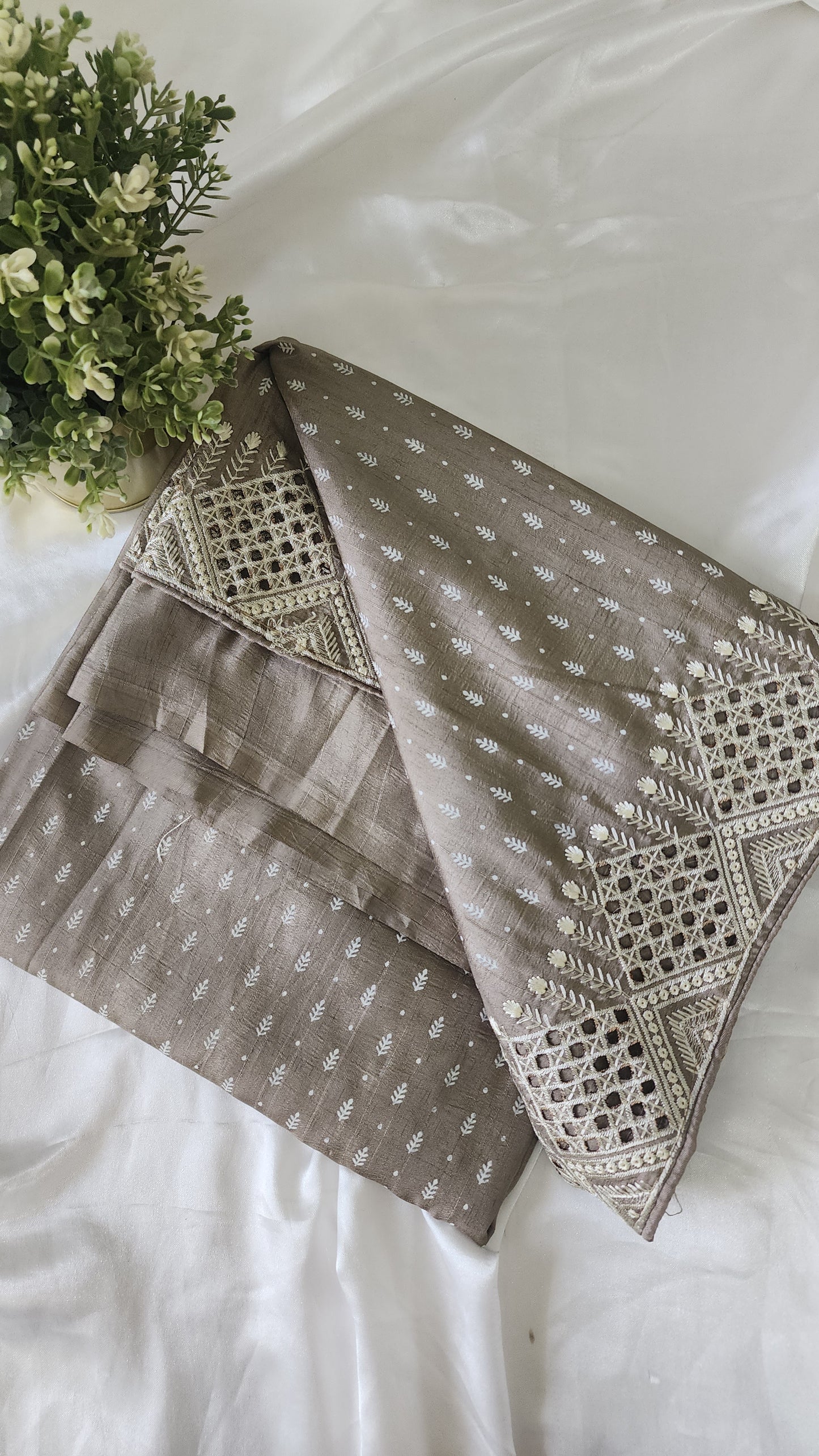 Soft flowy cut work saree with cut work borders | Dark beige | CT113
