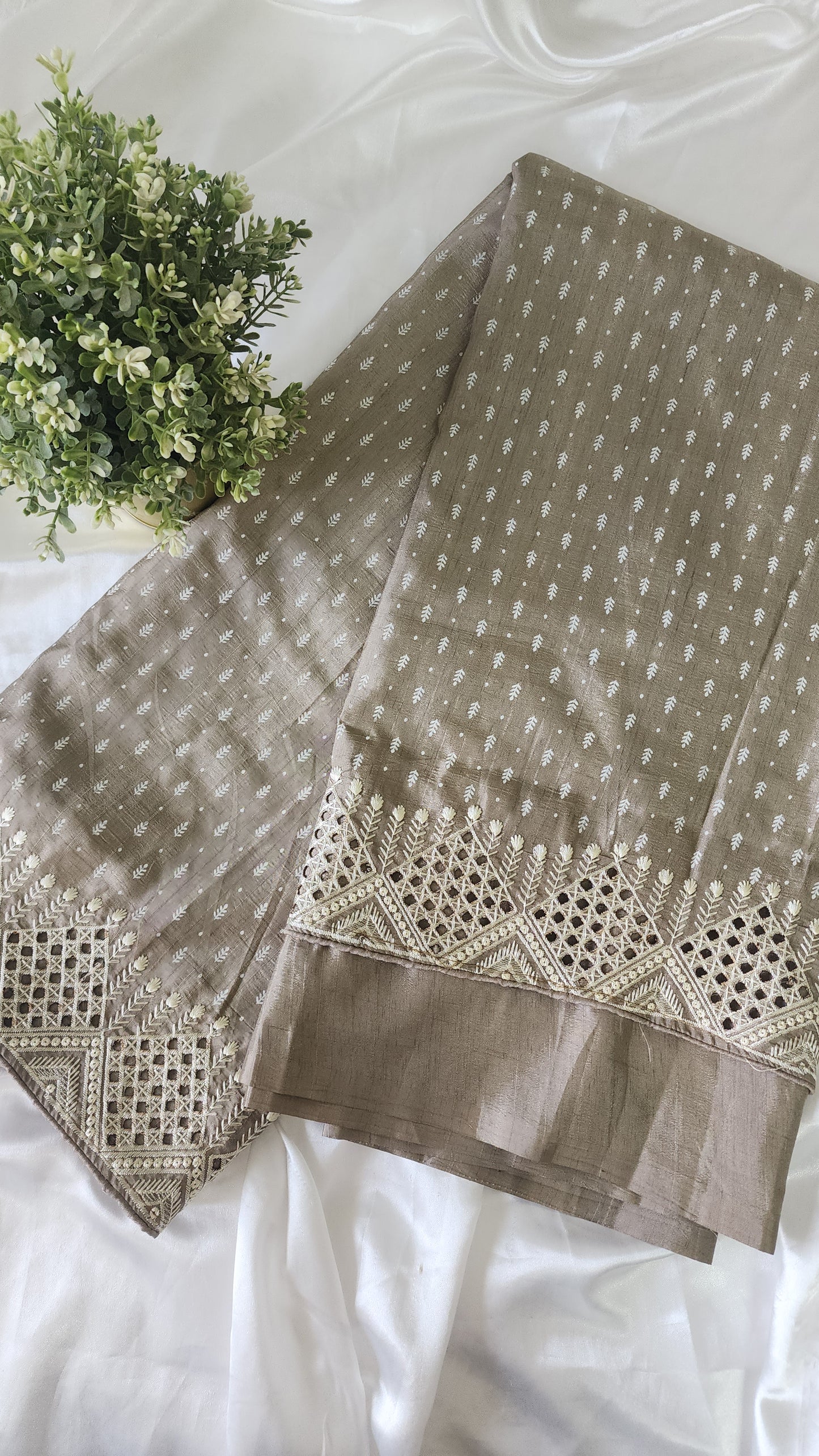 Soft flowy cut work saree with cut work borders | Dark beige | CT113