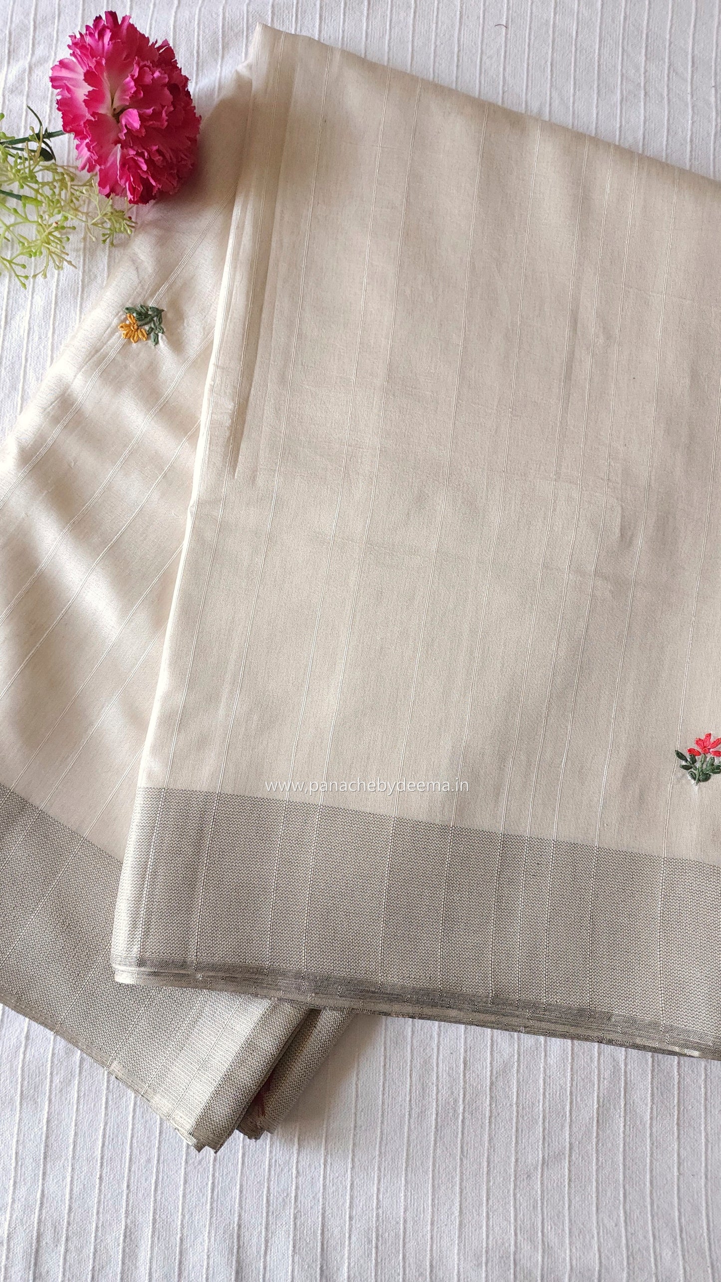 Semi tussar with hand embroidery | Off- white | HE1