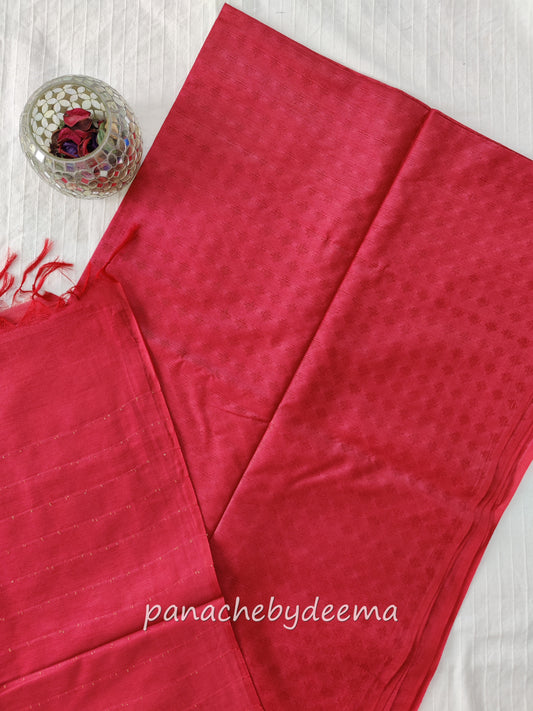 Semi tussar saree with weaving pattern and sequinned pallu | Red | S102