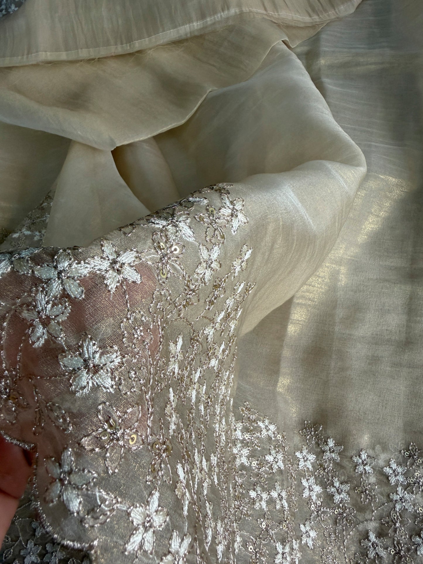 Crushed tissue organza saree with embroidery and scalloped borders | Champagne gold | GL11