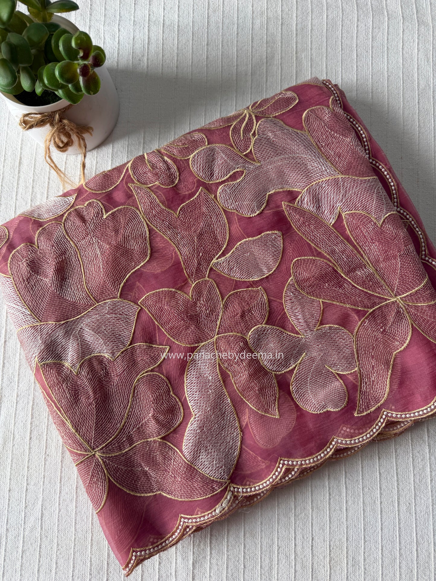 Chiffon saree with colour embroidery and scalloped borders | Pink | SH2