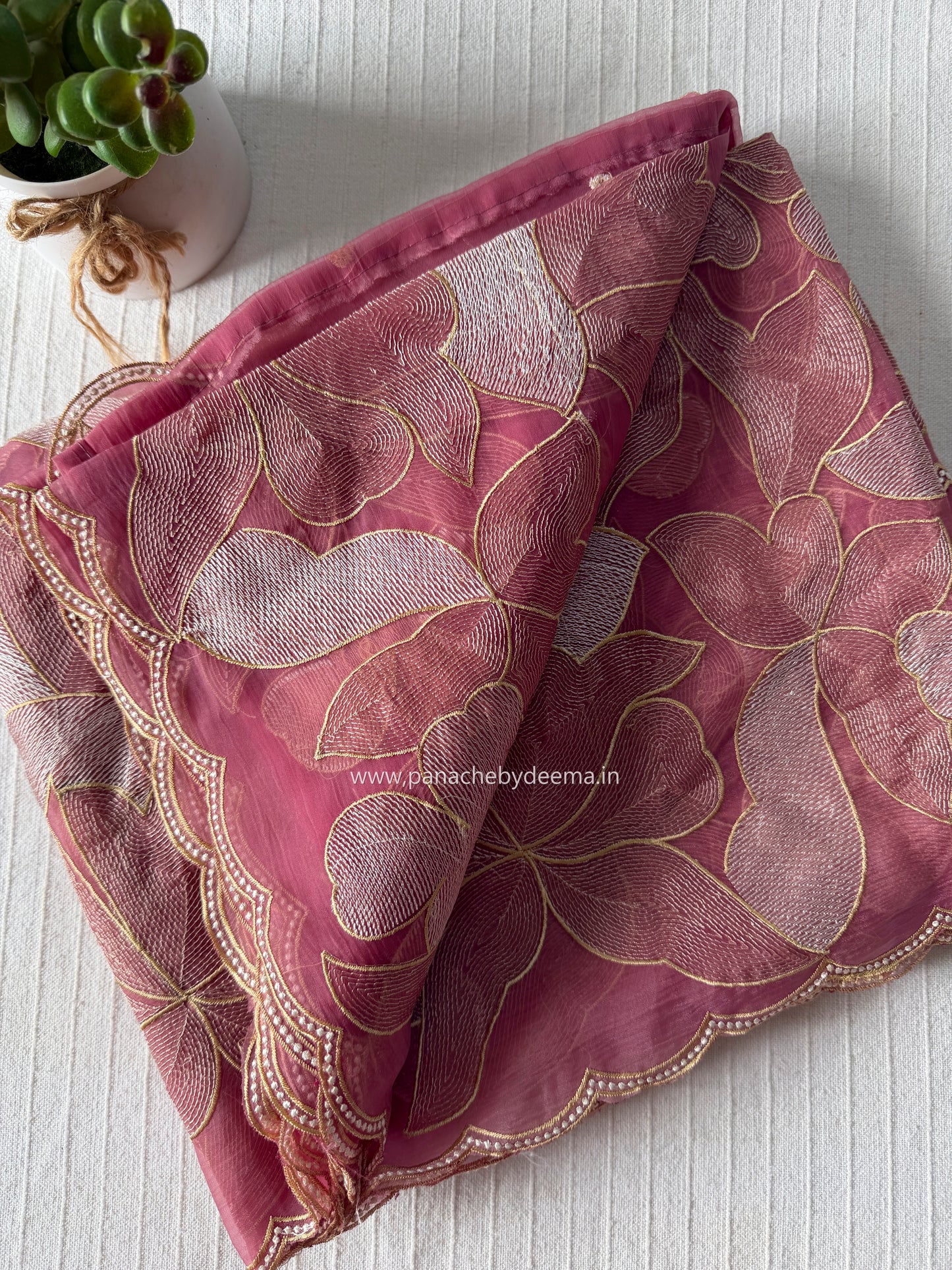 Chiffon saree with colour embroidery and scalloped borders | Pink | SH2
