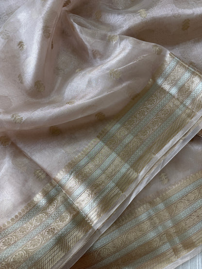 Pure tissue silk saree with gold and silver zari weaving | Light Champagne gold with a shade of pink | PTS1banarasi