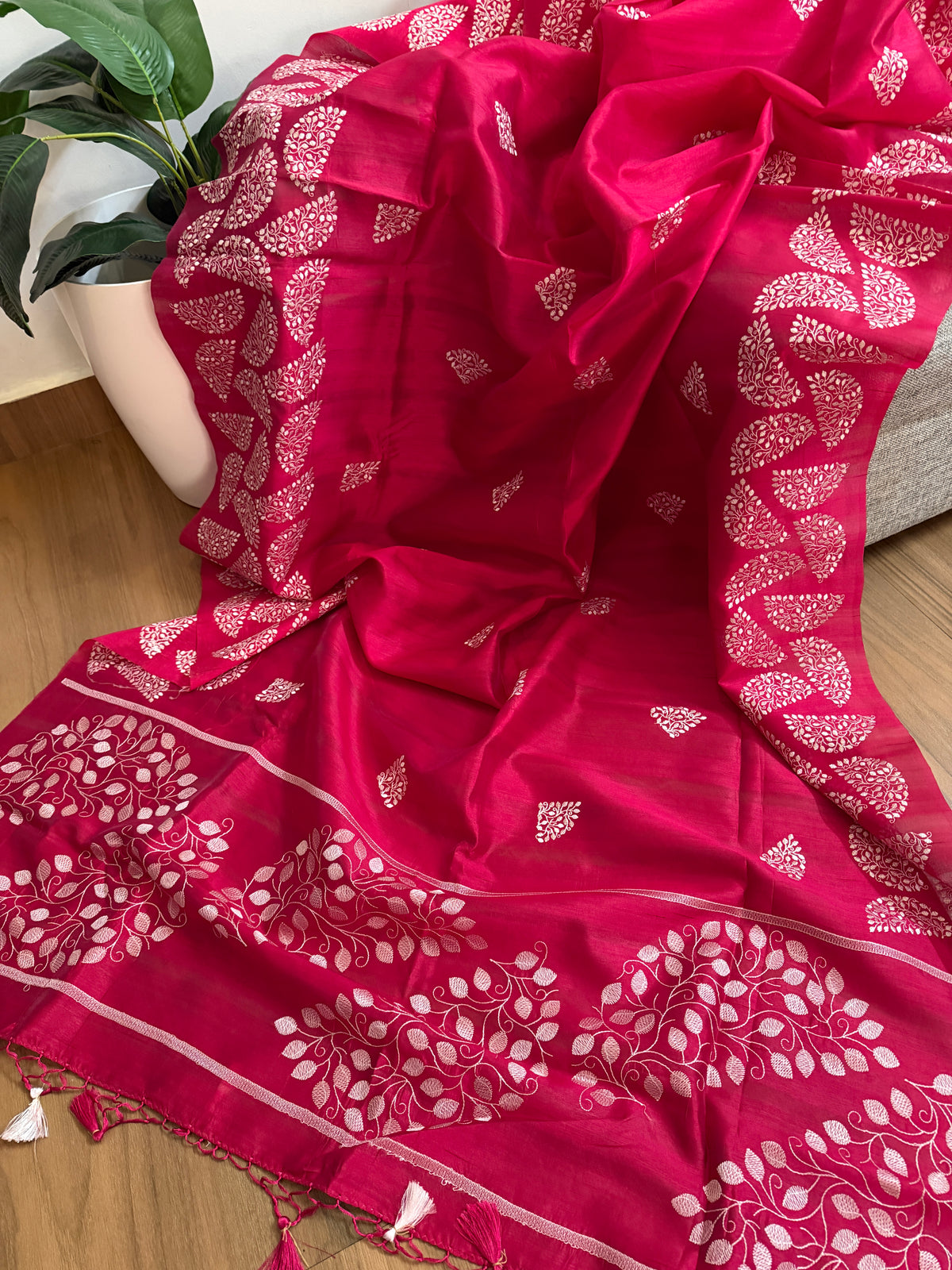 Matka silk designer saree with embroidery | Dark pink | SC2